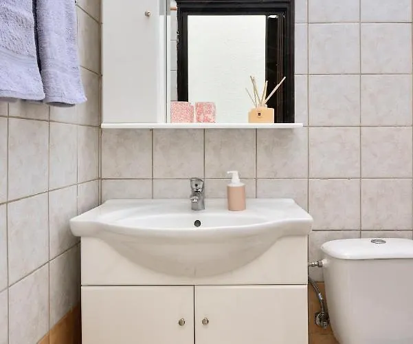 Holiday home Avra Hanioti