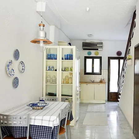 Avra Χανιώτη